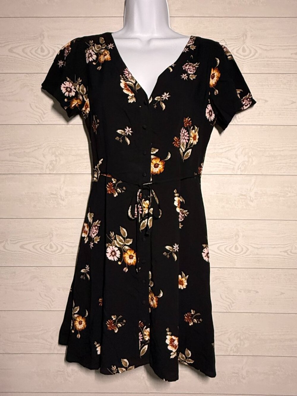 Abercrombie & Fitch XS Black Floral Button Front Midi Dress